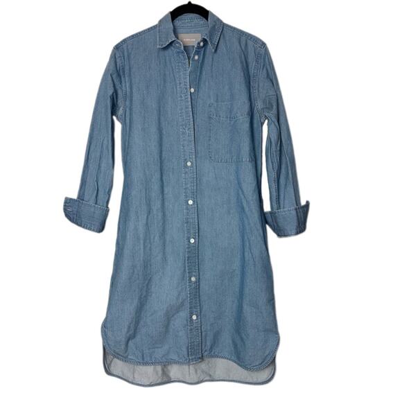 Everlane Dresses & Skirts - Everlane Chambray Shirt Dress Women's XS/0 Light Wash Blue Long Sleeves cotton